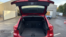 Volvo Xc40 2.0 B4P Inscription 5dr AWD Auto Petrol Estate